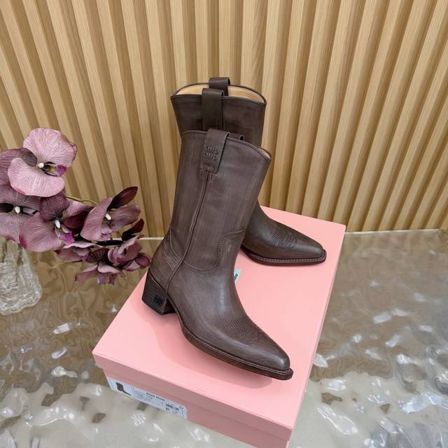 Miumiufw25 New Arrival