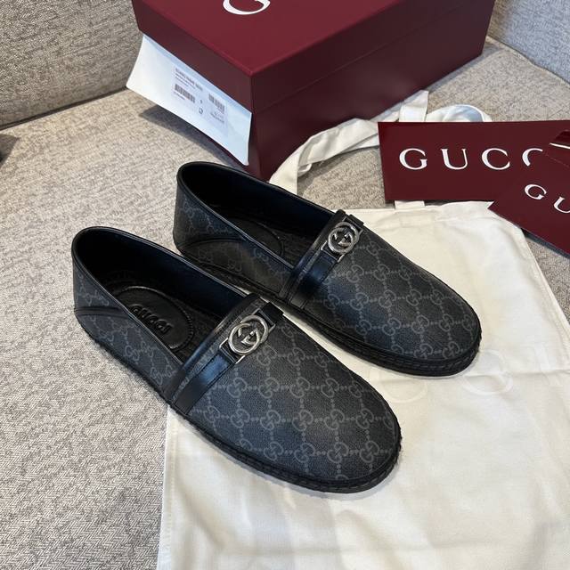 25 years of genuine product development: High-end quality, M: 38-46 DDD