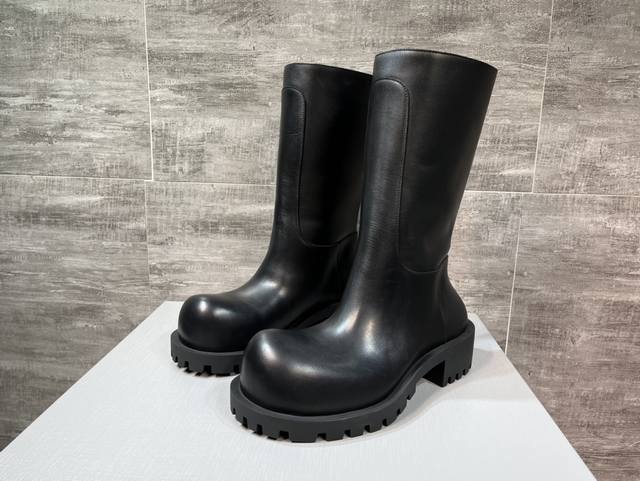 Latest 2025 Balenciaga Hummer Men's Boots, slightly asymmetrical round toe, pur