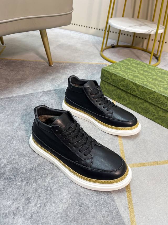 Single-lined velvet Gucci men's casual ankle boots, loafers with Italian import