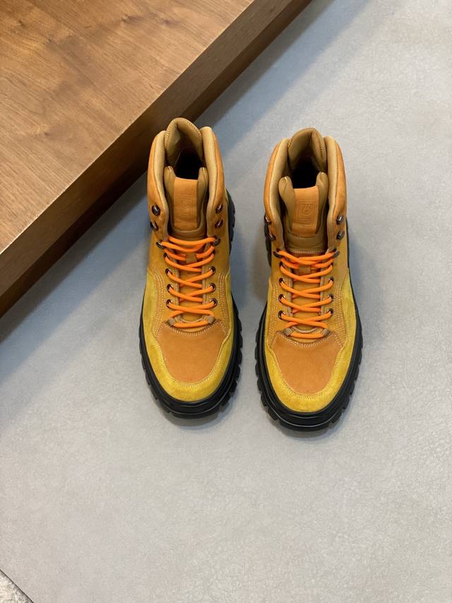 Ferraga* Men's Autumn/Winter Ankle Boots, embodying classic elegance. The sophis