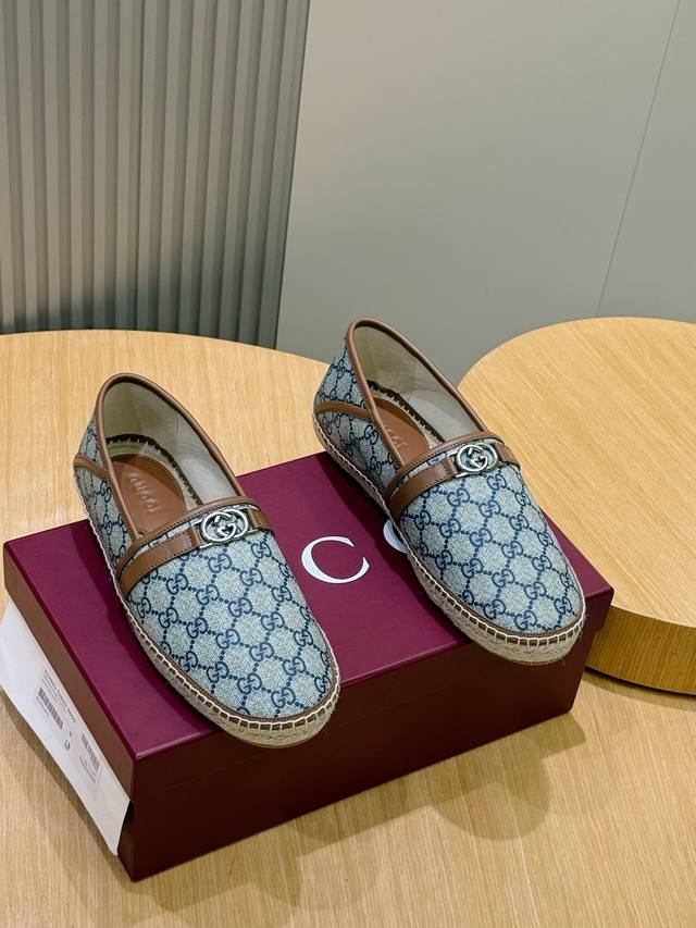 G Brand Italian Fisherman Shoes - Top-Tier A pair from the top Italian luxury br