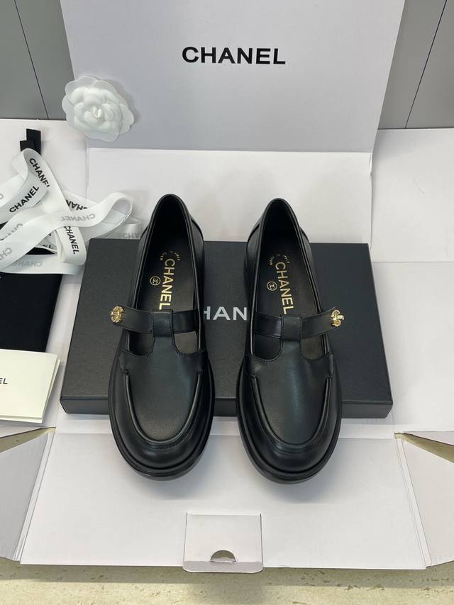 Factory direct price Dongguan-made, high-quality Chanel 2025 Fall/Winter runway