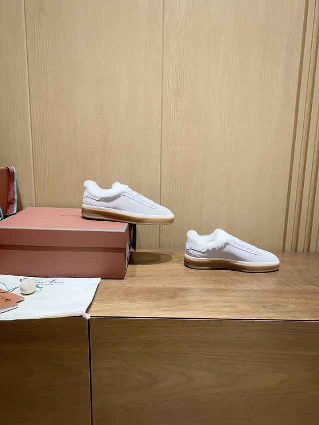 Nuoyou Pianya De Training Shoes, New Men's and Women's Style Comfortable and ve