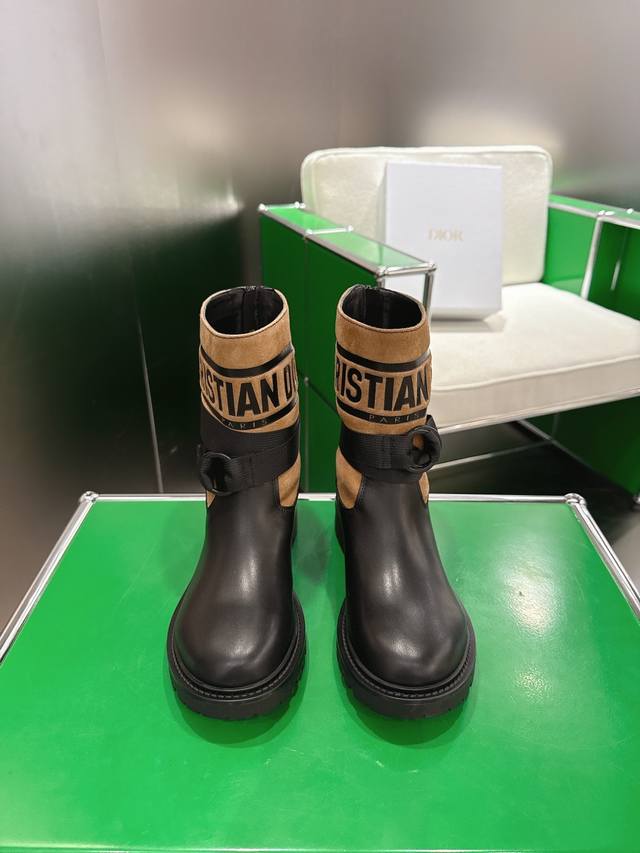 K020 Dior 2026 New D-Major Boots (Sock Boots) These D-Major boots are eye-catchi