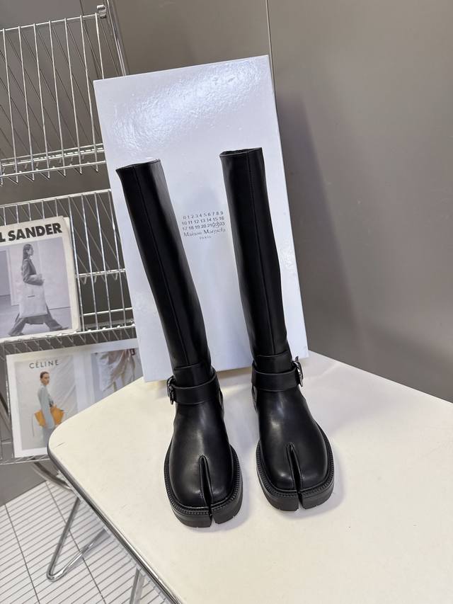 Margiela Mm6 Autumn/Winter Newest Retro Long Boots Many celebrities and influen