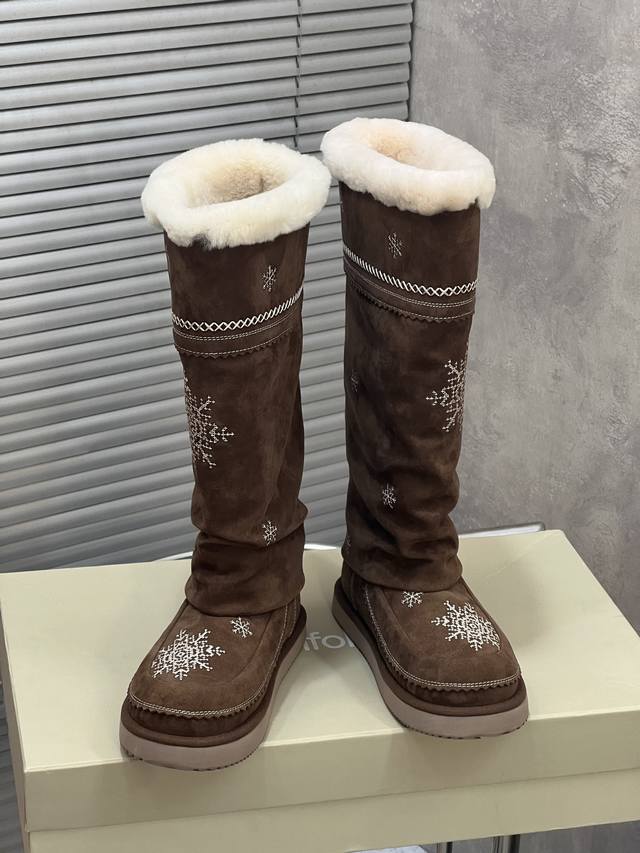 Factory Direct Unfolio New Thick-Soled Snow Boots, Long Boots with Swaying Tass