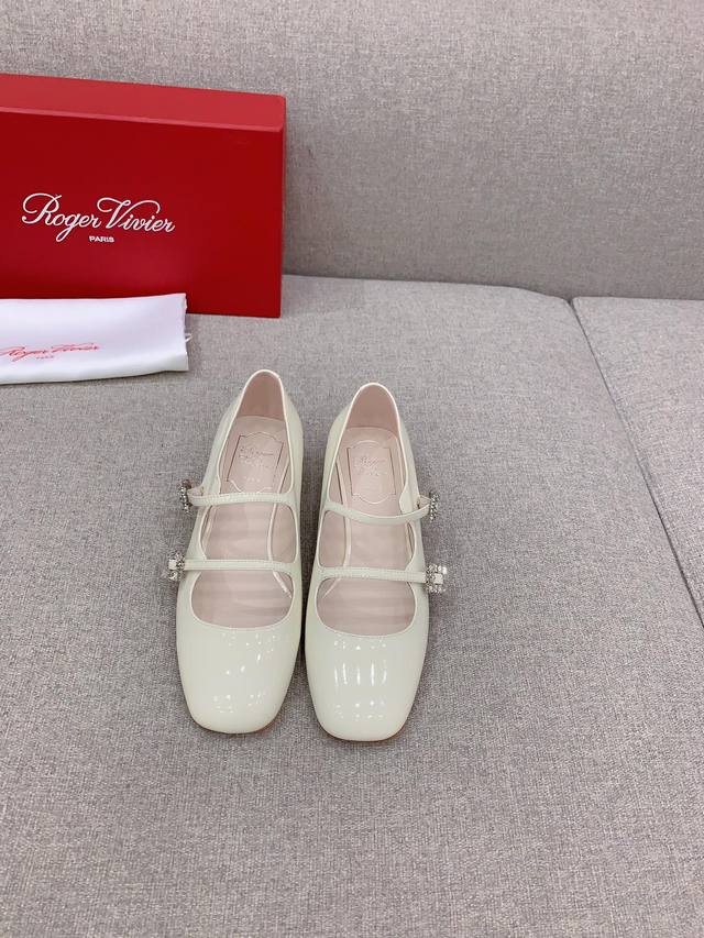 Factory Price p Roger Vivie* New High-Heeled Mary Jane Shoes The highly anticip