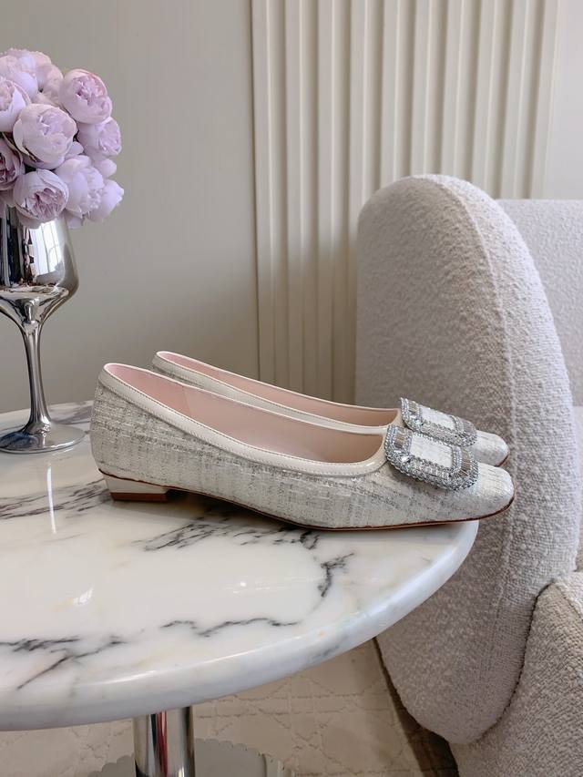 Factory Price p Roger Vivie* New Rhinestone Buckle Shoes continue the classic s