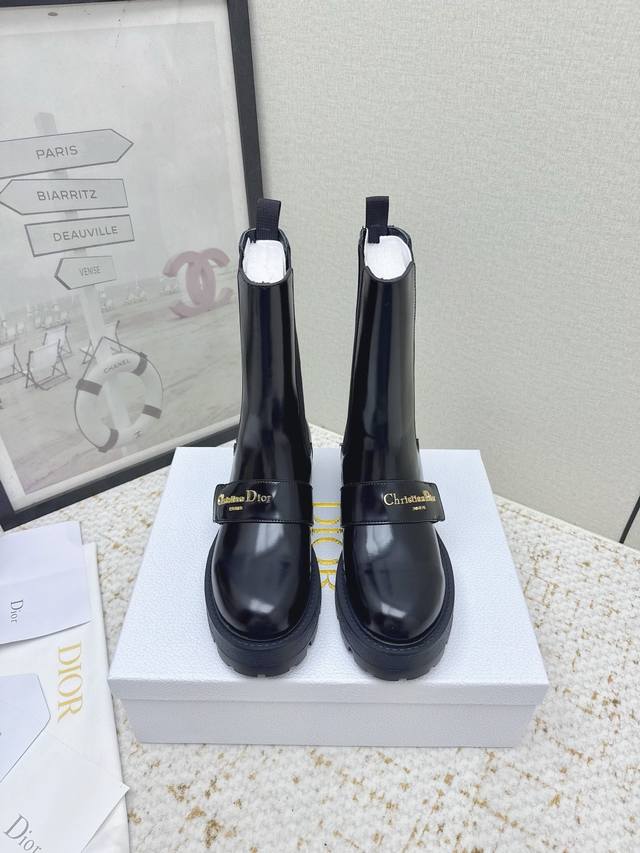 High-Quality Factory Version Dior D-Quest Ankle Boots with Lettering, Metal Buc