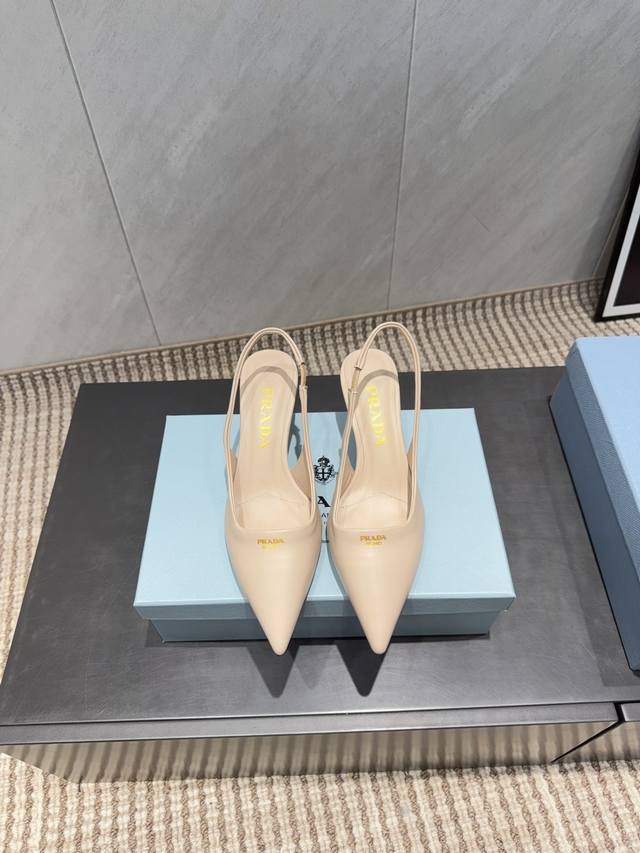 Factory Direct: Exclusive Top-Tier Version Prada 2025 VS Latest Runway Hot-Sell