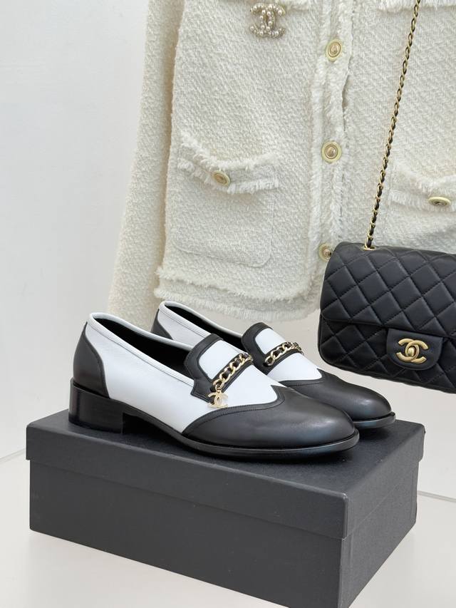 Factory Price Half-Slip-On Loafers Chanel*
