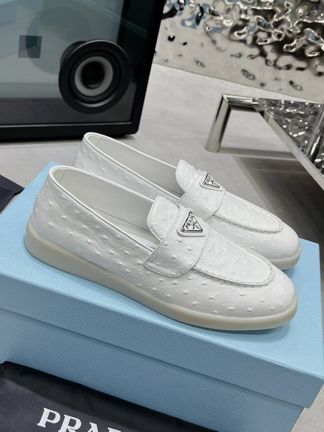 Prada factory price pp Couple Prada loafers/slip-on shoes Hot series embodying
