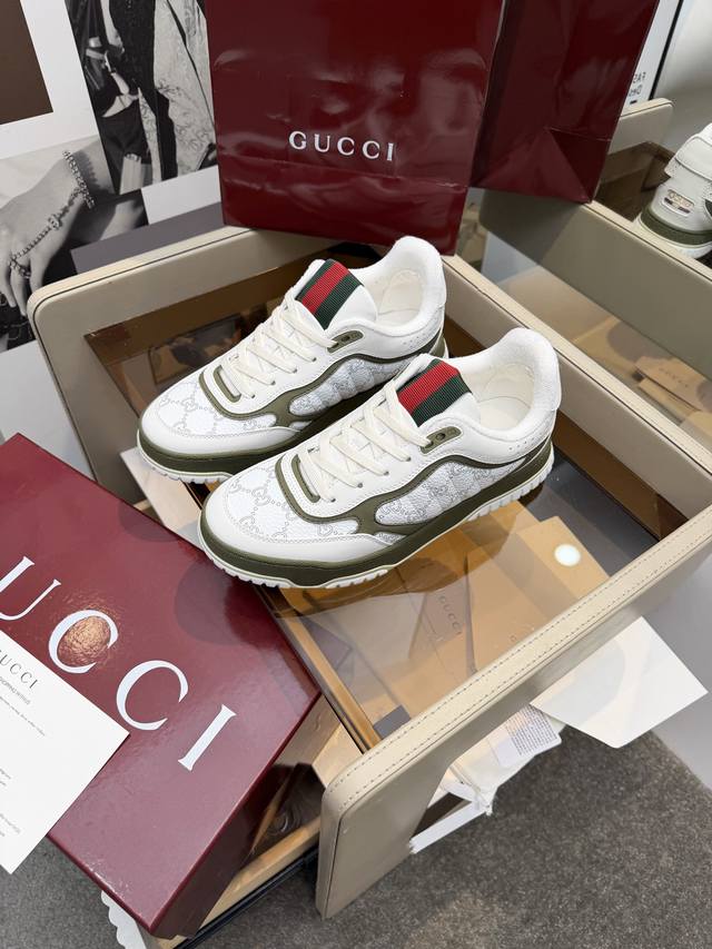 G 's new casual collection continues to draw inspiration from everyday life in o