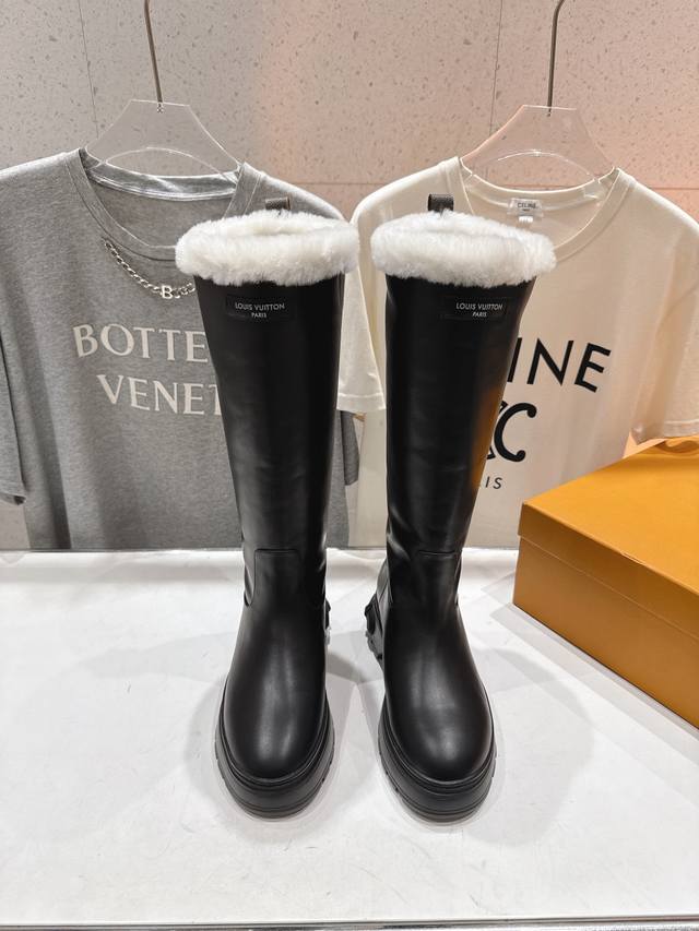 New Louis Vuitton British Style Stylish Martin Boots, Rider Boots, Long Boots V