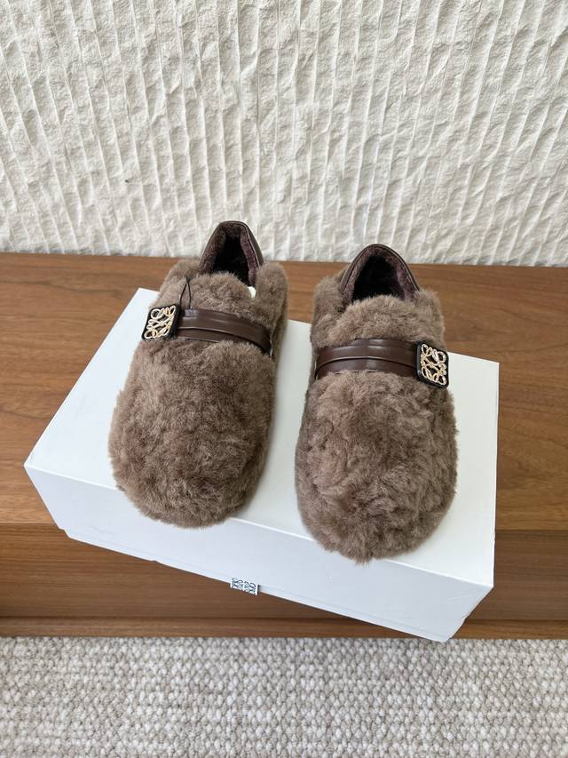 G751 Loewe 25Ss Autumn/Winter New Slip-on Furry Flat Shoes Extremely comfortable