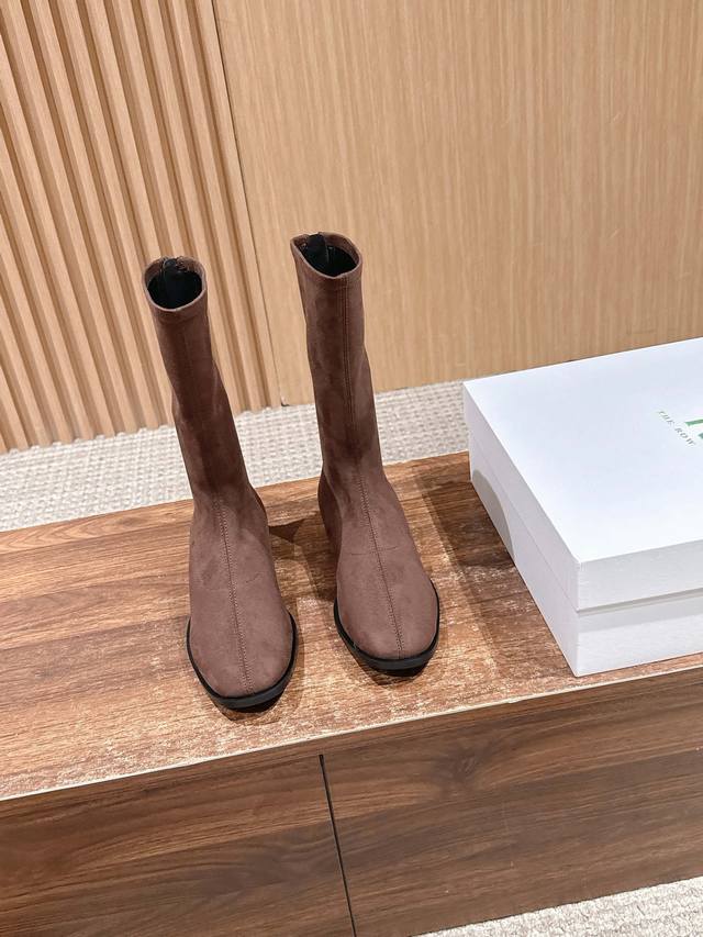 Dongguan-made The Row Fall/Winter Stretch Boots - These boots have it all figur