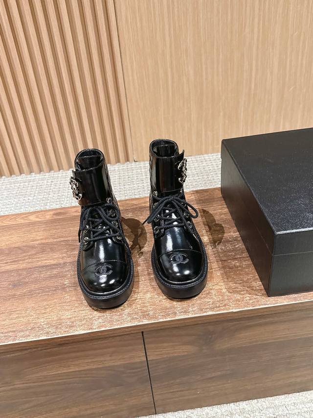 Chanel Fall/Winter New Double C Buckle Chain Quilted Embroidered Platform Ankle