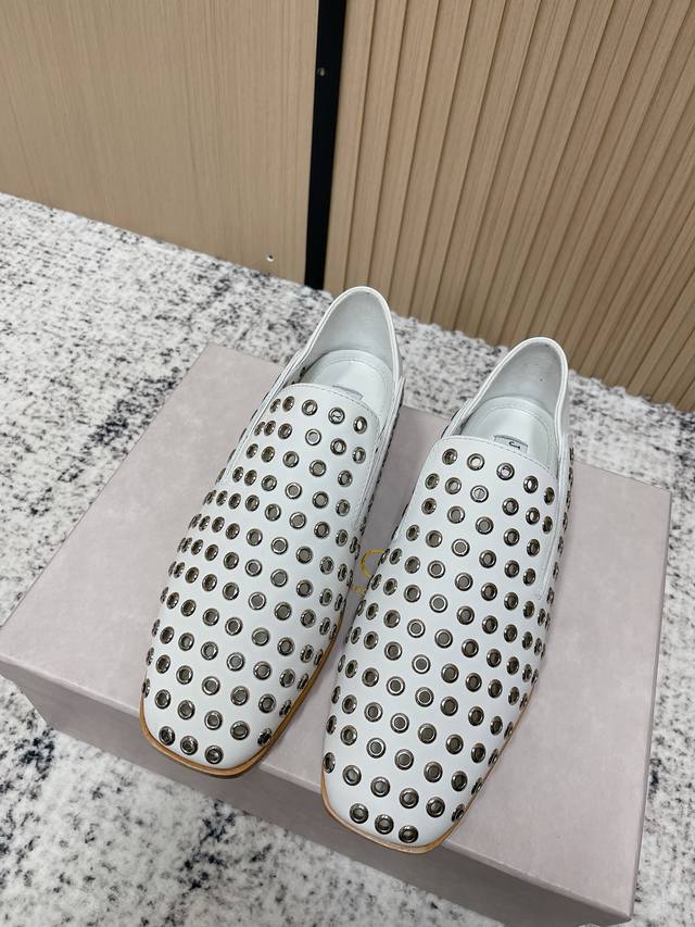 Retailer Grade: Jimmy Choo 2026 New Flat Chunky Heel Hollow-out Shoes New fashio