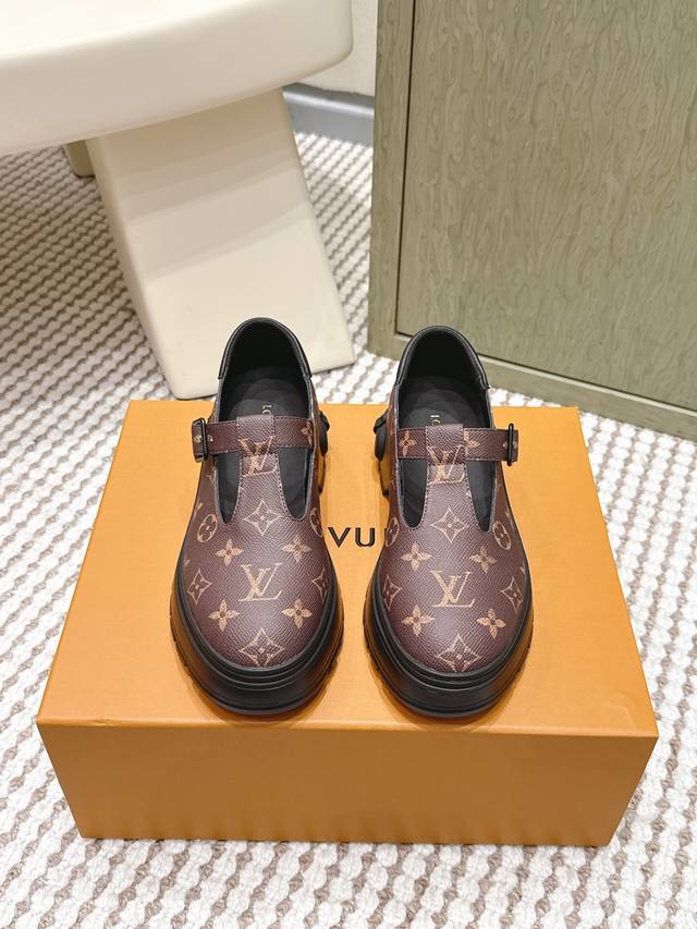 Top-quality Luois Vuitton 25Ss new arrival, the latest platform loafers, a must
