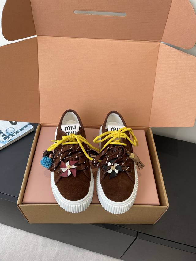 Miu Miu 25Ss Autumn/Winter New Thick-Soled Casual White Sneakers with Sheepskin