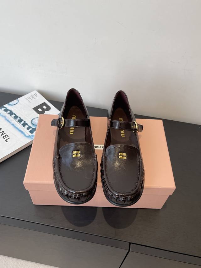 Miumiu 26Ss Spring/Summer Retro Mary Jane Shoes When girlishness collides with r