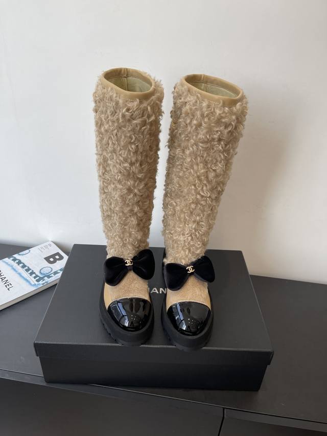 Chanel 25N Ski Collection Bow-Tie Lambswool Ankle Boots Many celebrities and inf