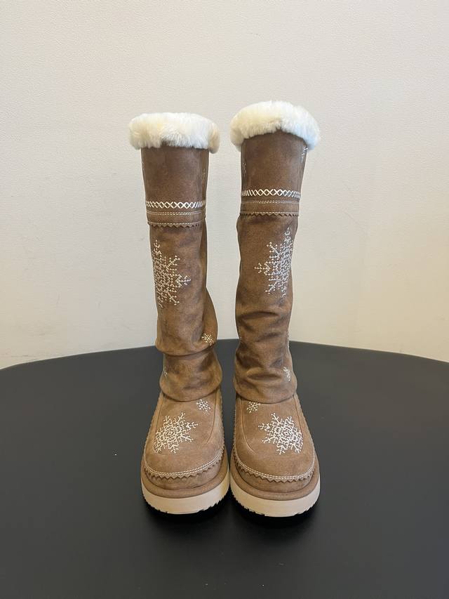 Unfolio 25Fw Autumn/Winter Retro Snowflake Tassel Tall Snow Boots These boots bl
