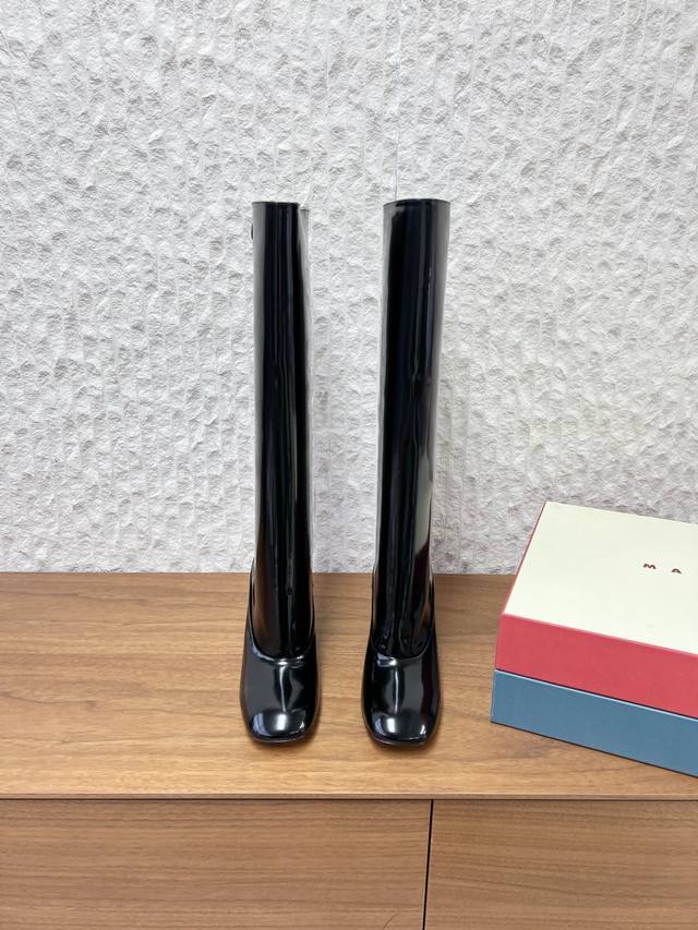 G111 Marni 25Ss Autumn/Winter New Chunky Heel High-Heeled Thigh-Wall Boots. The