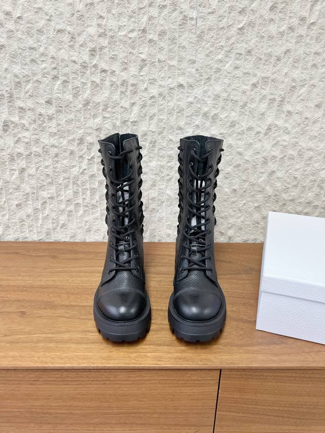 G637 Dior 25Ss Fall/Winter New Lace-up Martin Boots Showcasing Haute Couture Cha
