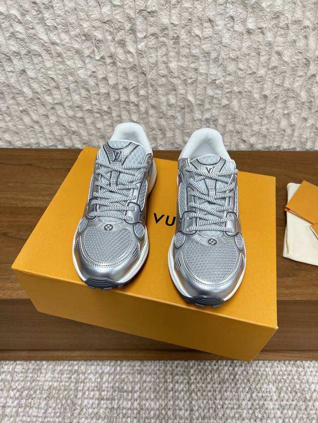 G516 Louis Vuitton 25Ss Autumn/Winter New Olympia Series Couple Style Silver Hor