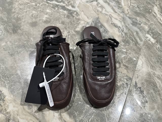 Factory Price (pp): Prada 2025 Autumn New Style Half Slippers, Cowhide Leather,