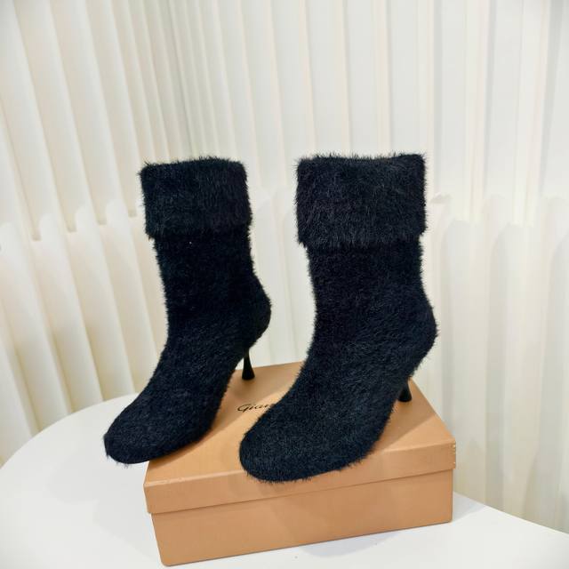 Gianvito Rossi Winter New Style Fleece-Lined Warm Plush Ankle Boots for Women, F