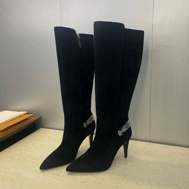 Factory Price Louis Vuitton* 2025 Autumn/Winter New Legacy Side Zipper Rhineston