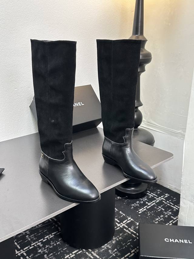2025 Chanel High Boots, a must-have item for this fall/winter season!! Chanel Fa
