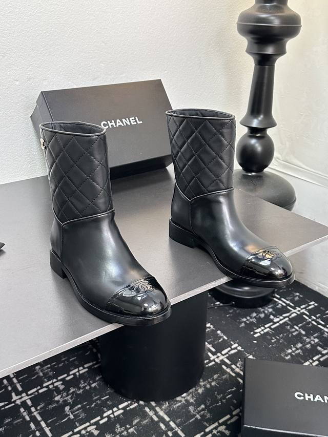 2025 Chanel Ankle Boots, a must-have item for this fall/winter season!! Chanel's