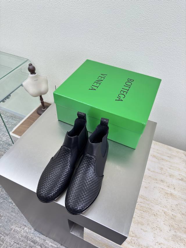 Handmade Genuine Leather Woven Bottega Venet* Dyed Genuine Leather Outsole Men's