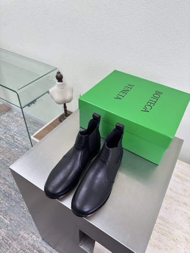 Bottega Venet* Dyed Genuine Leather Outsole Men's and Women's Astaire Chelsea El