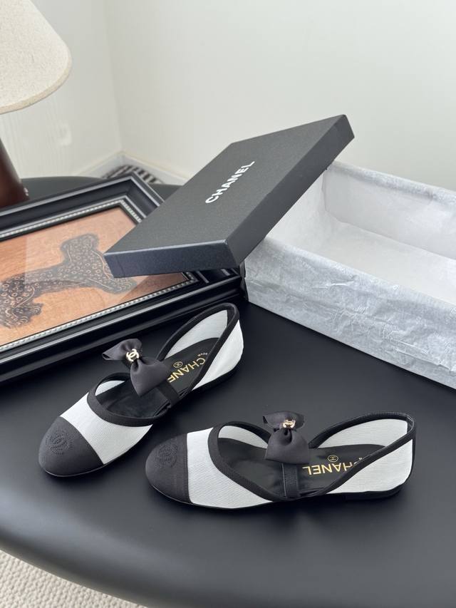 Retail-grade Chanel 25 new bow-tie flats Perfect with both trousers and skirts T