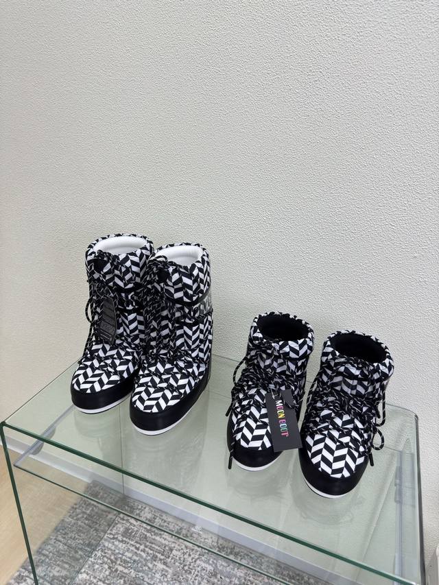 Moon Boot Printed Plaid Style Factory Price p Item worn by Wang Hedi and Yu Shux