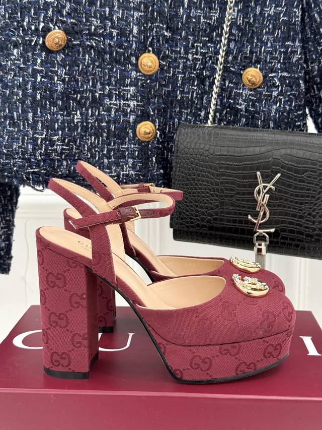 Factory Price Gucc* Classic Spring/Summer Runway Rhinestone Double G Sky-High Pl