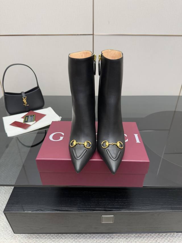 Factory Price Leather Gucci Classic Autumn/Winter Pointed Toe Chain High-Heeled