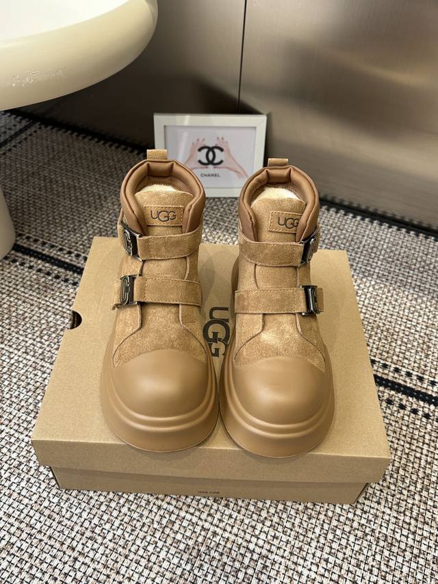 Ugg Snow Boots, Big Toe Motorcycle Boots, an essential warm choice for women in