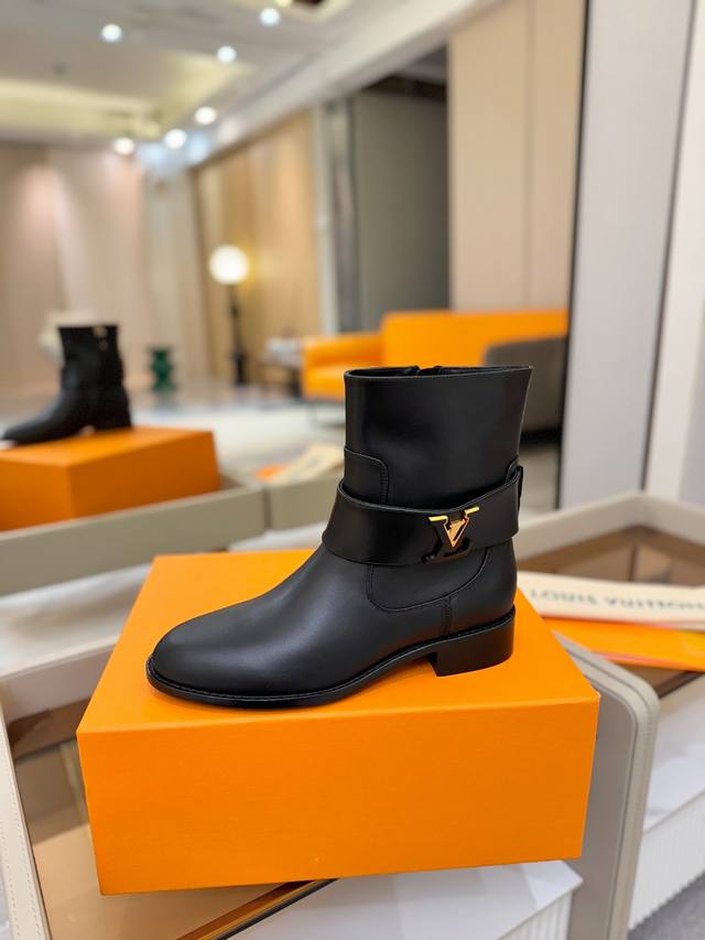 Price: Show Featured Martin Boots Top-Tier Version High-End Autumn/Winter Combat