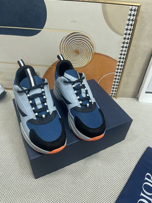 Top-tier Dior Homme Sneaker B22 Couple's Dad Shoes. Featuring a knitted 3M refle