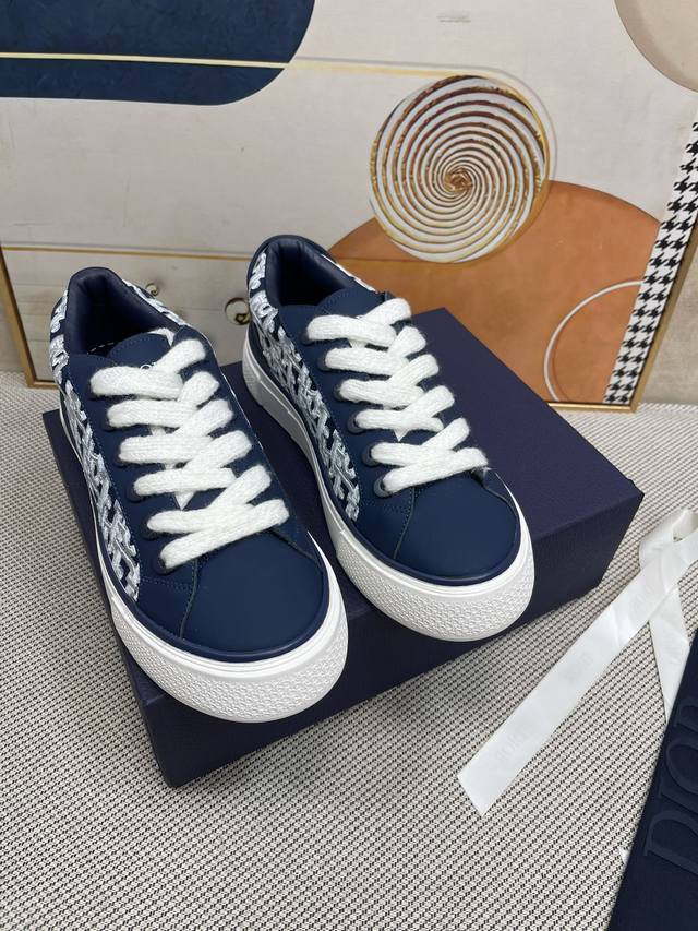 Embroidered Dio B33 Series - Top-Tier Version - Casual and Stylish Couple Style