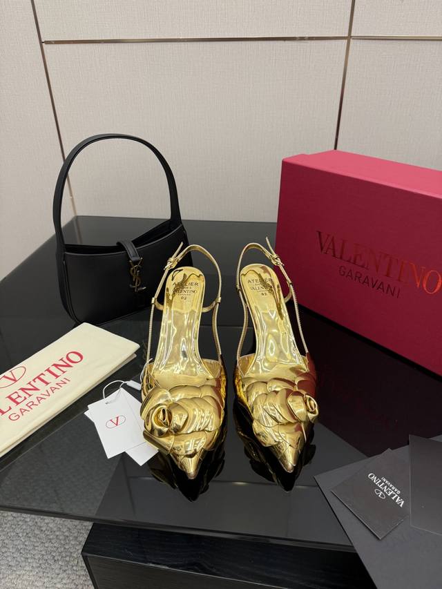 Valen~Tino's latest release, beautiful and versatile, with a small bow design on