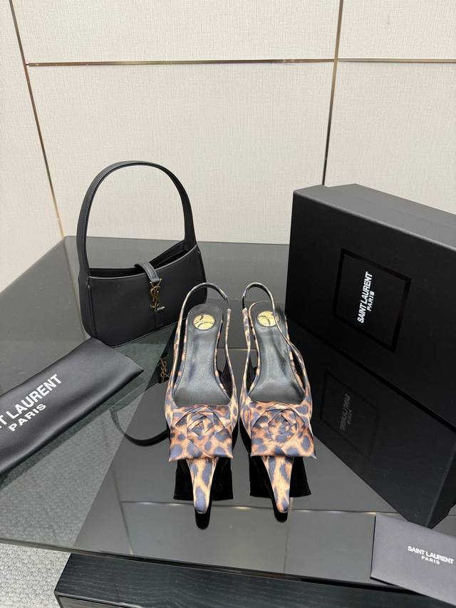 Sain*Laurent 2025 New High-Heeled Sandals! Pointed-toe high-heeled mules