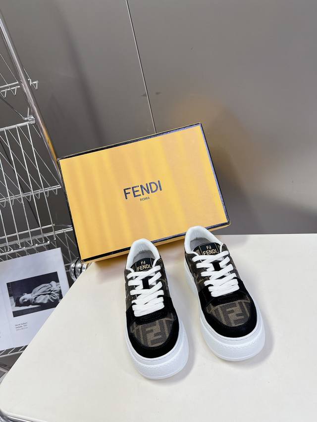 Authentic Fendi Classic Match Series New Thick-Soled Casual Shoes (Purchased fro
