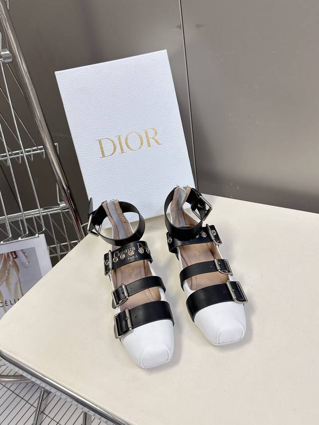 Dior Spring/Summer New Mary Jane Loafers - You'll want them at first sight! Simp